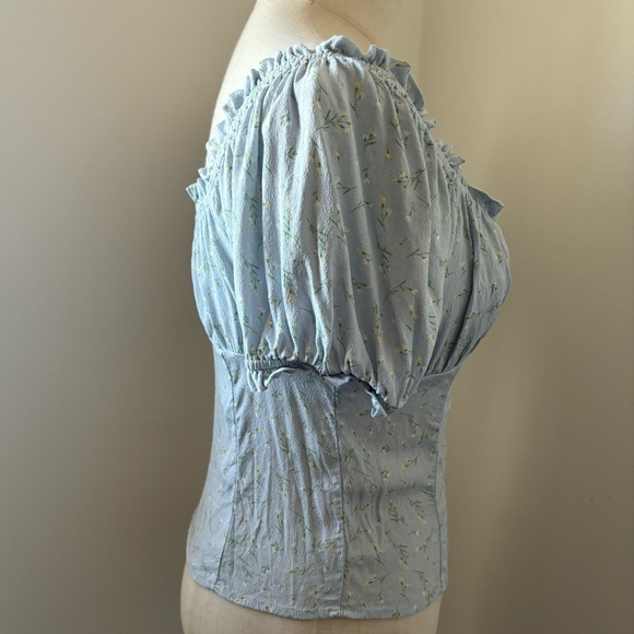 Elodie Light Blue w/ Delicate Floral Print Short Puff Sleeve Bodice Style Top - Picture 4 of 12